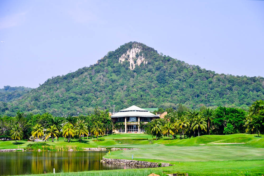 Khao Kheow Country Club